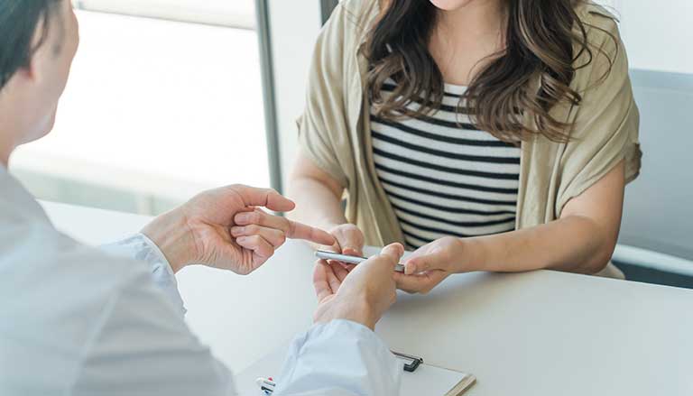 生理の度に体調・気分が崩れ仕事へ行けなくなった方